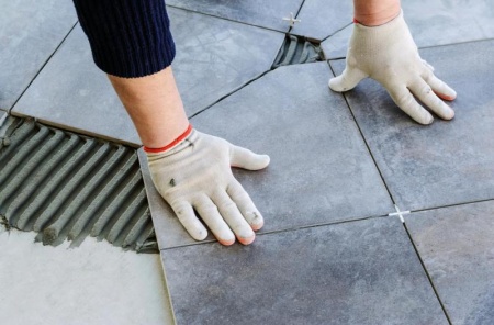 Comment r&eacute;ussir votre pose de carrelage pour un r&eacute;sultat professionnel ?